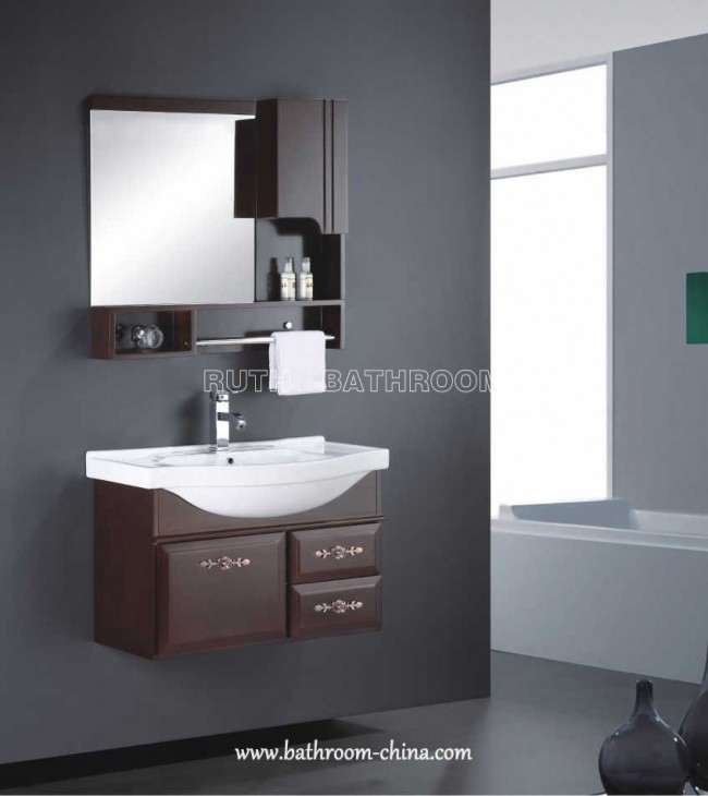 Transitional bathroom vanity